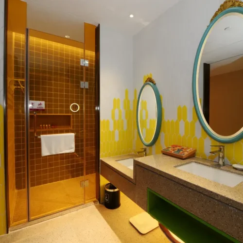 Deluxe Family Room