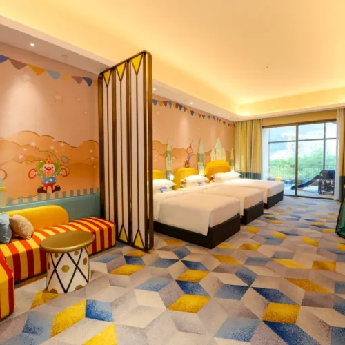 Deluxe Family Room